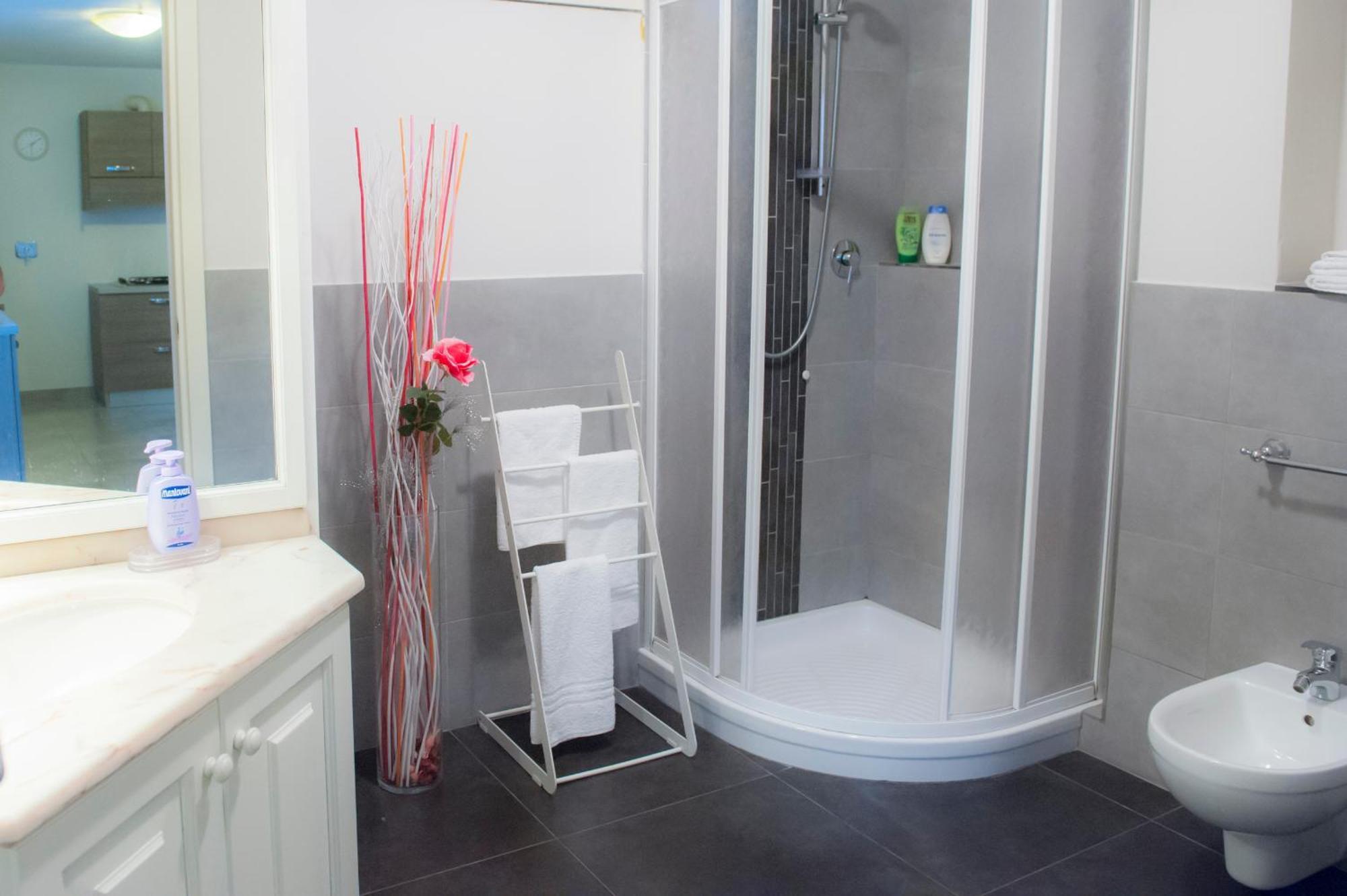 B&B Alle Tre Rose モンティニョーゾ 部屋 写真